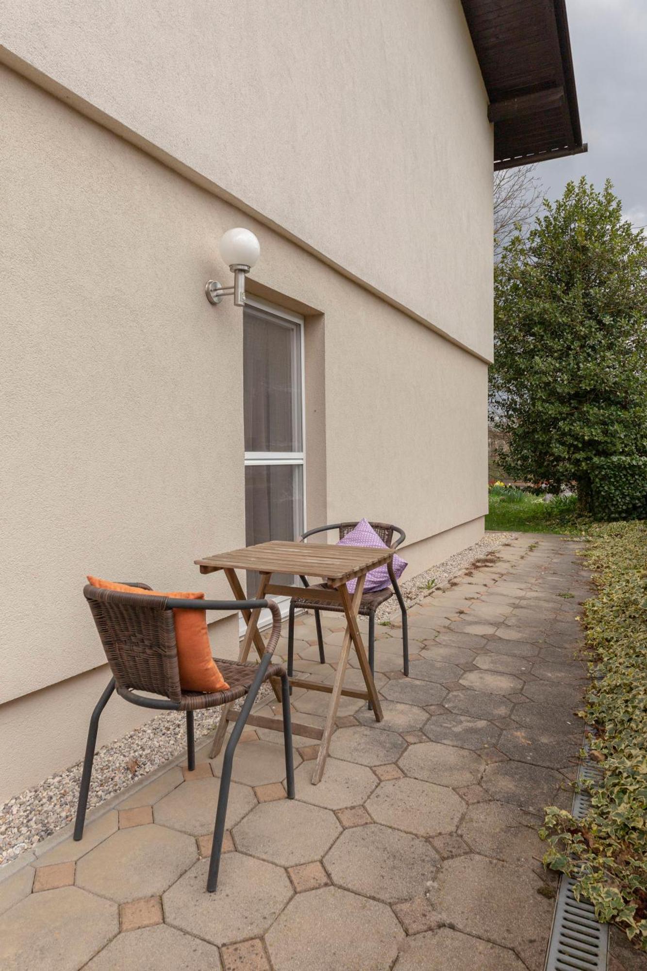 Cozy Garden Flat Apartman Ljubljana Kültér fotó